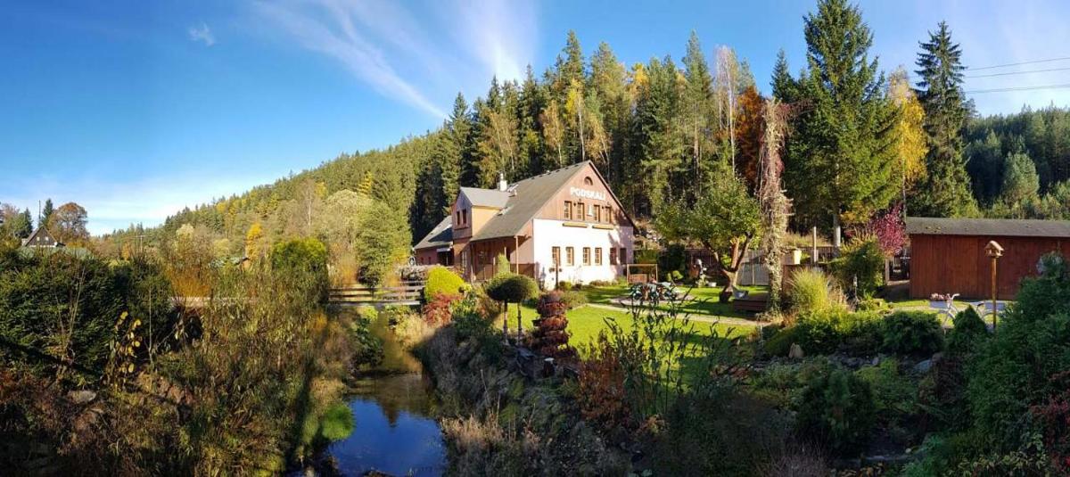 Podskalí Adršpach - Housity
