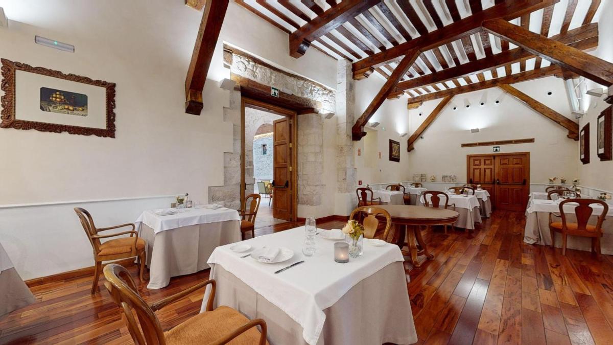 AZZ Peñafiel Las Claras Hotel & Spa - Housity