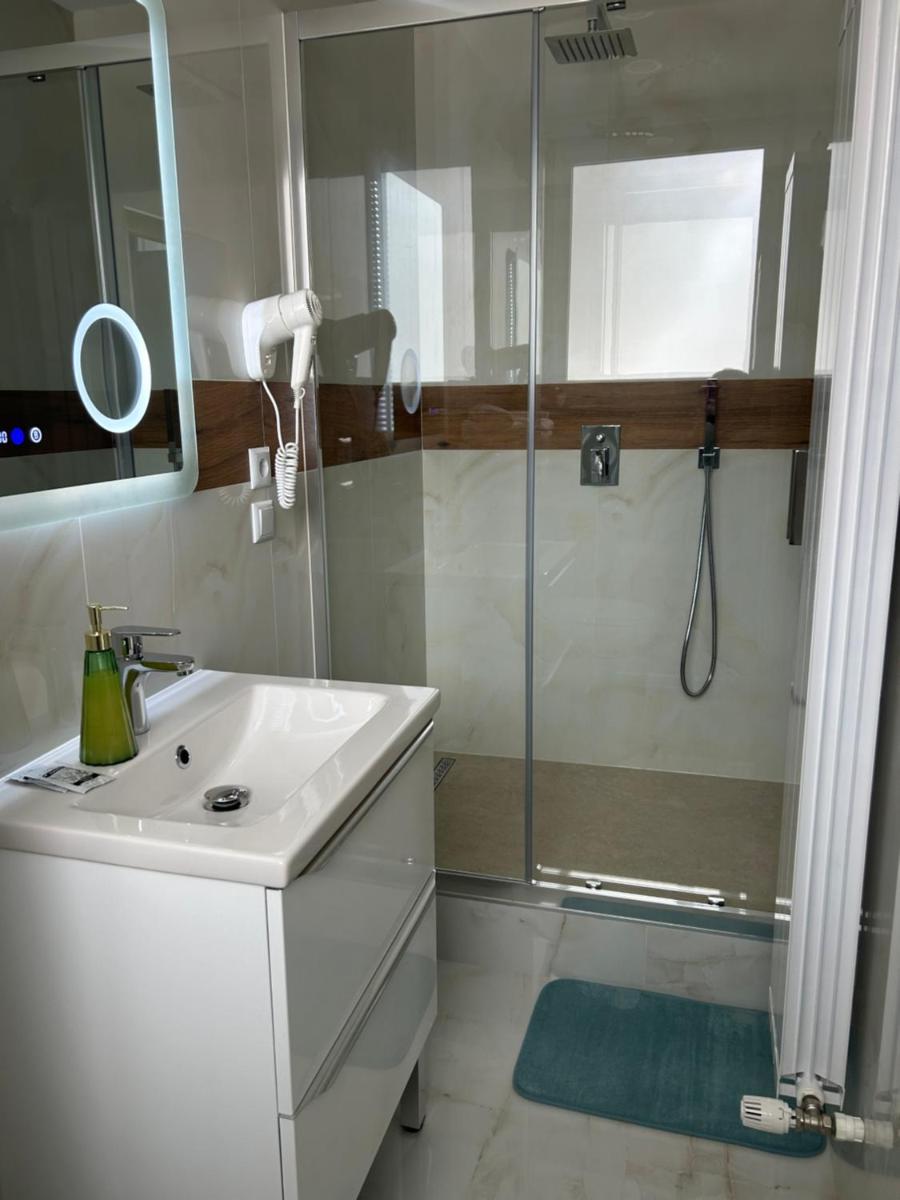 Casa Avram - Housity