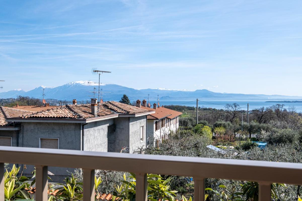Il lago dei Sogni - Stupenda Vista Lago e Colline - Housity