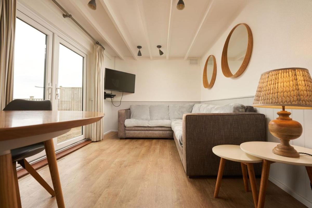Oystercatcher Apartments - Housity