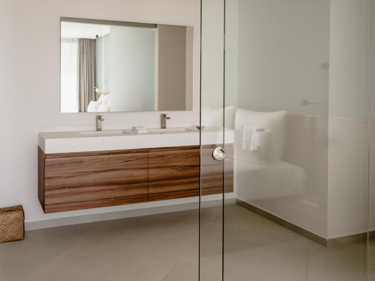 Un baño de THE FLAG HOTEL Marbella, Estepona Adult Recommended