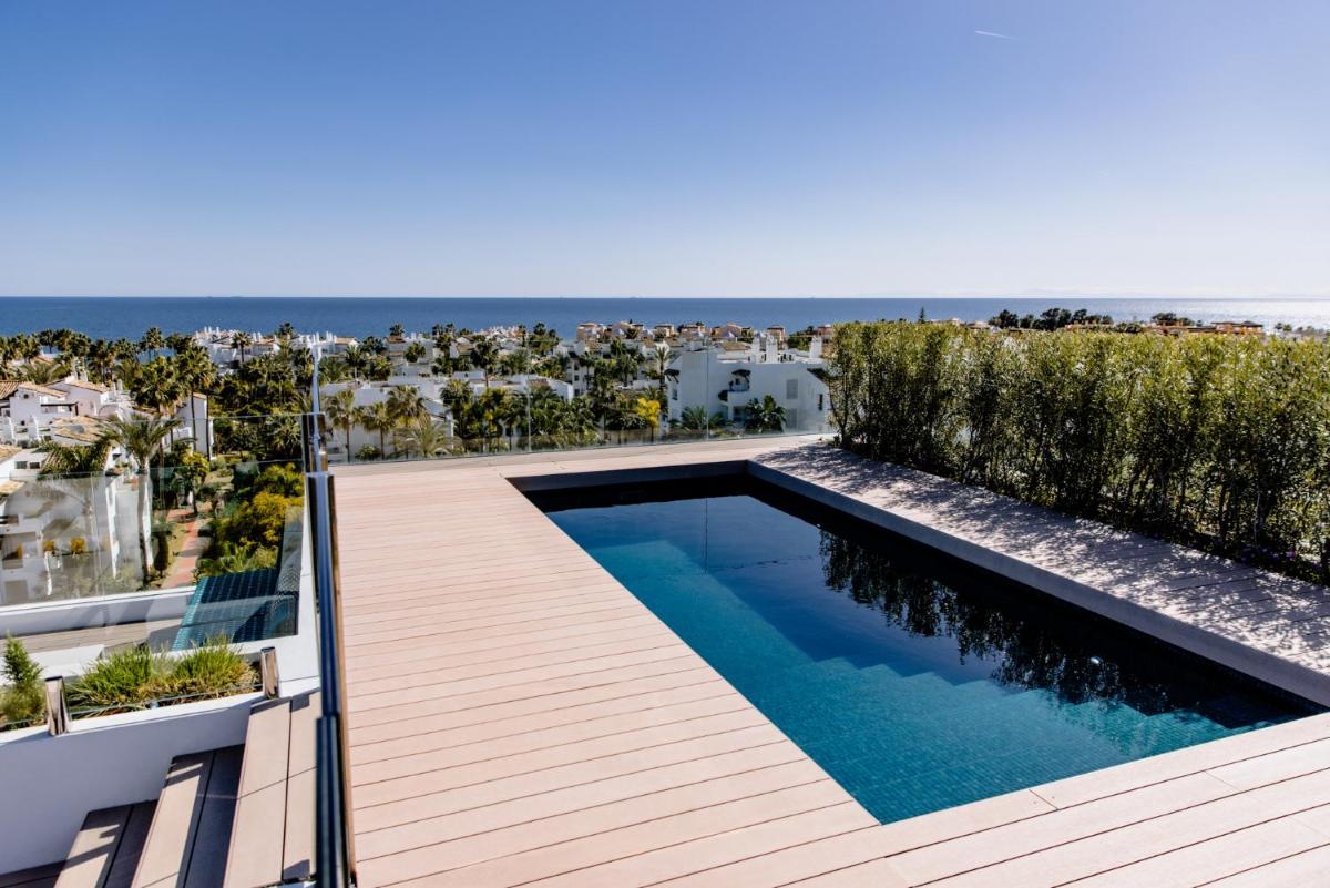 Piscina en o cerca de THE FLAG HOTEL Marbella, Estepona Adult Recommended