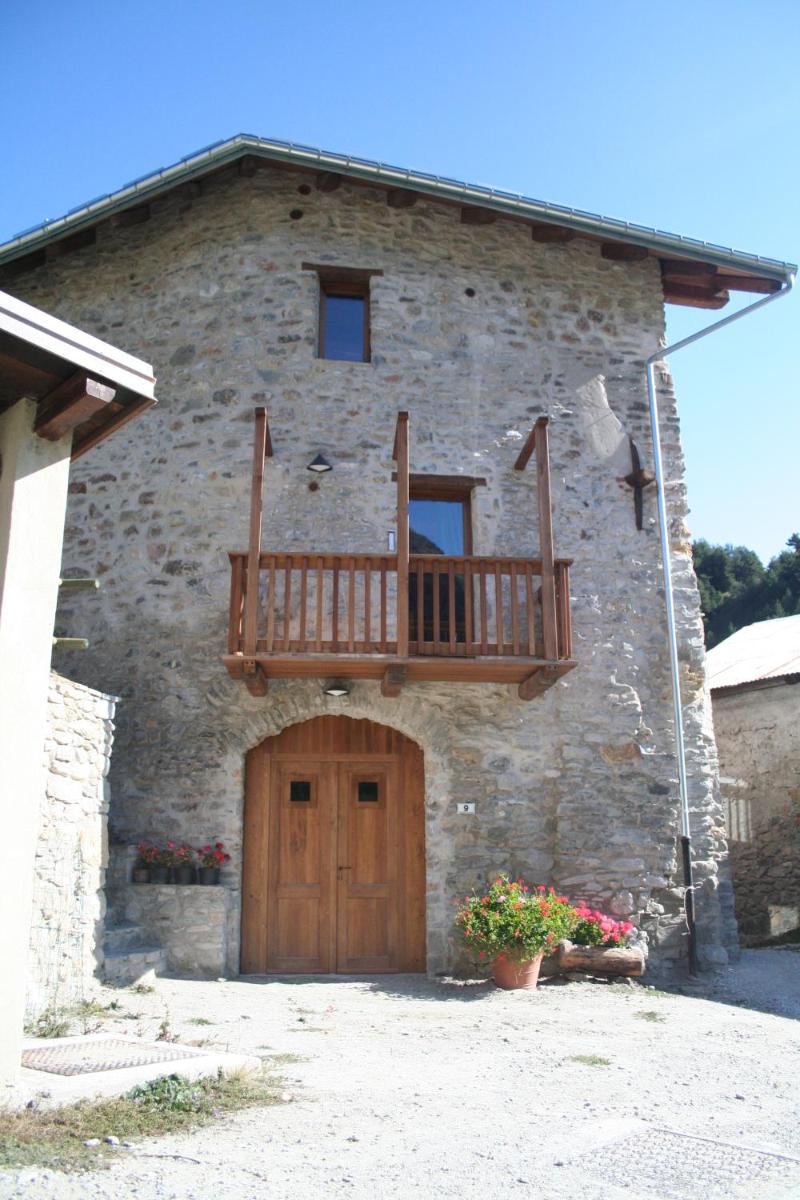 Casa Arpaouza - Housity