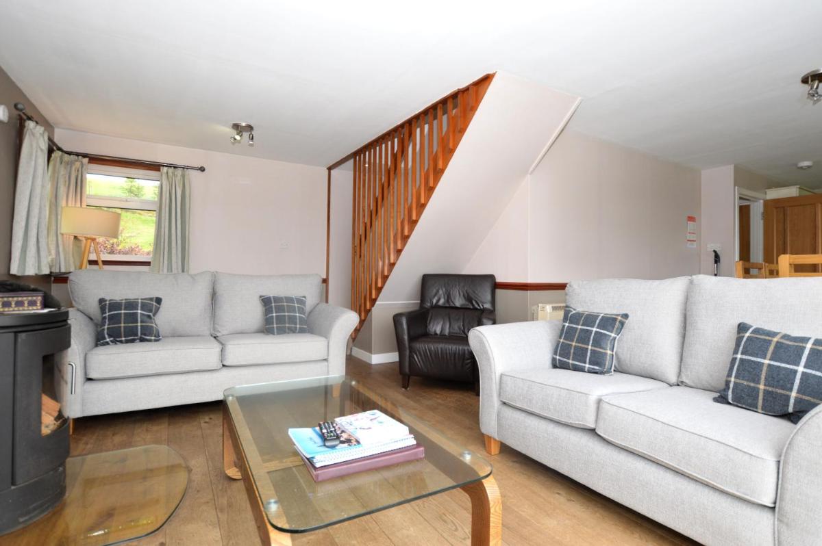 Larch Cottage - Housity