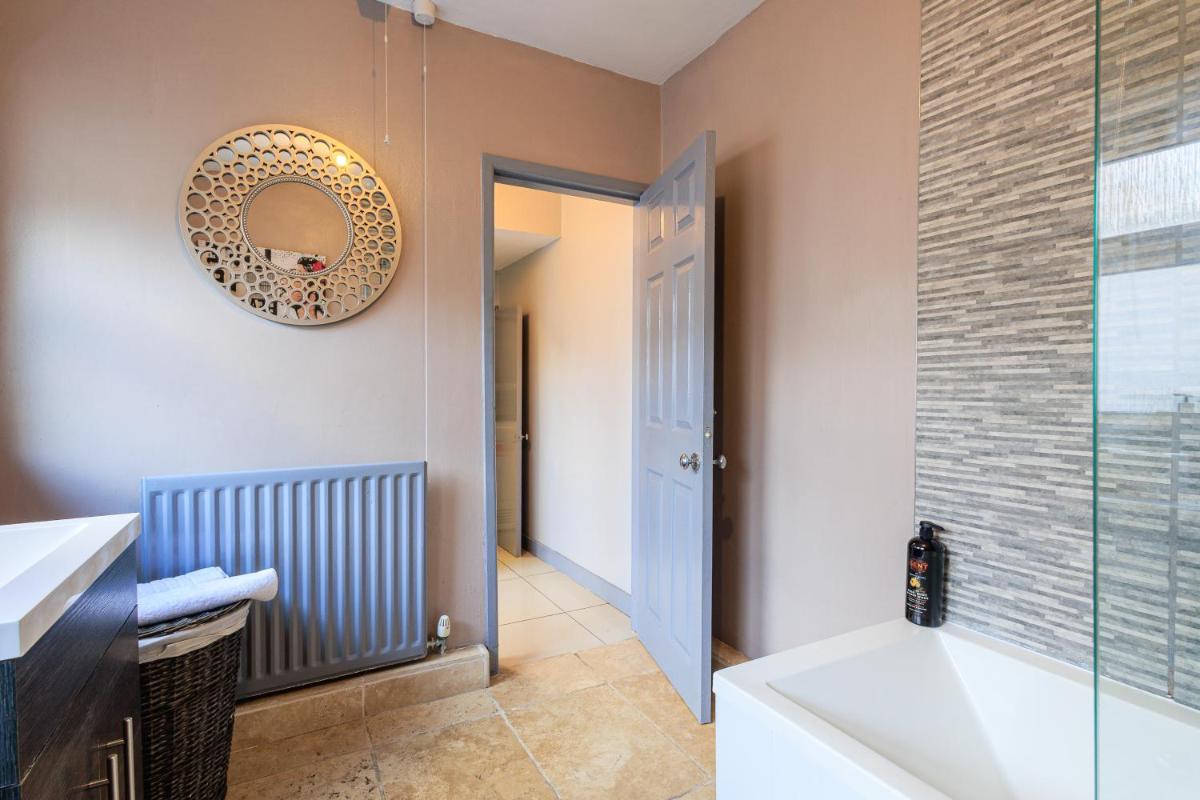 Cornwall House - Housity