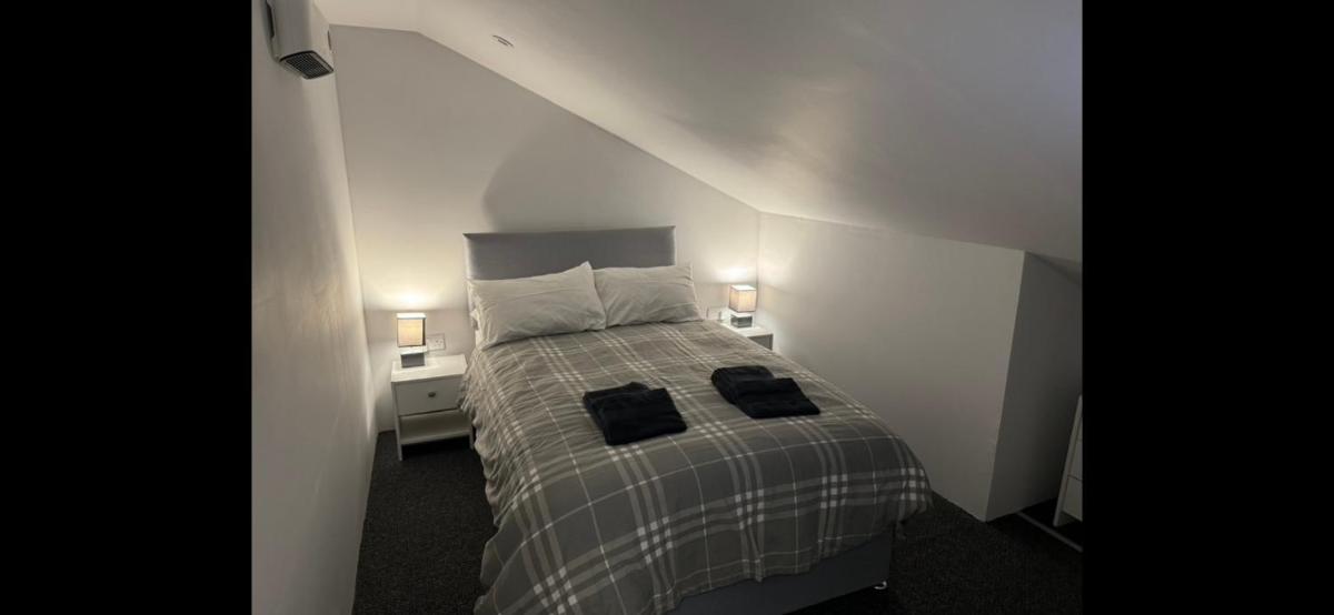 Nelson st (AYR) - Housity