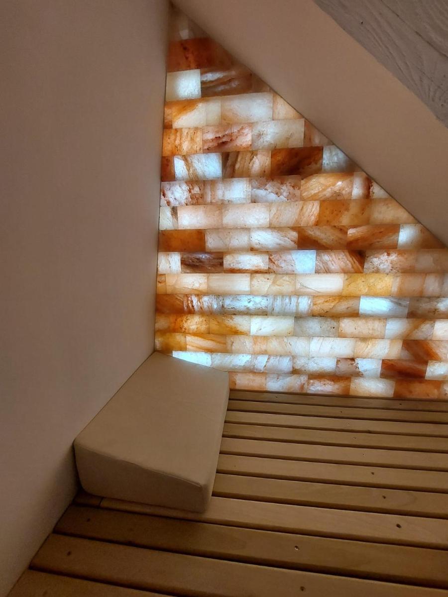 Photo de la galerie de l'établissement Logis Hôtel Notre-Dame - restaurant ouvert midi et soir sauf dimanche soir, à Danne-et-Quatre-Vents