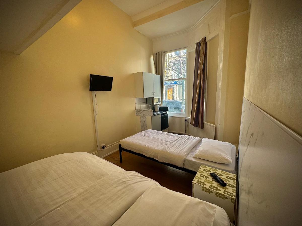 Anwar House - Housity