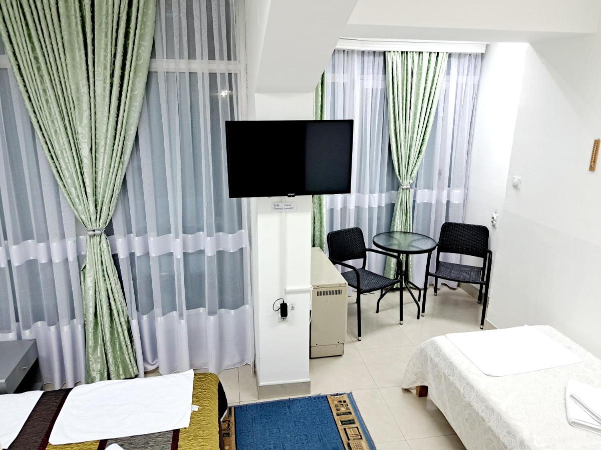 HOTEL Crystal Lights - Hizvo