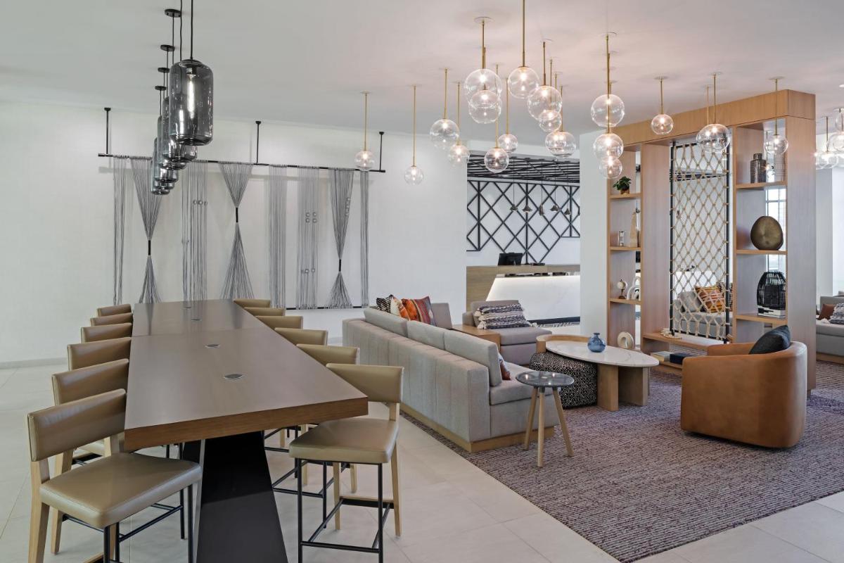 Residence Inn by Marriott Chatsworth - Housity