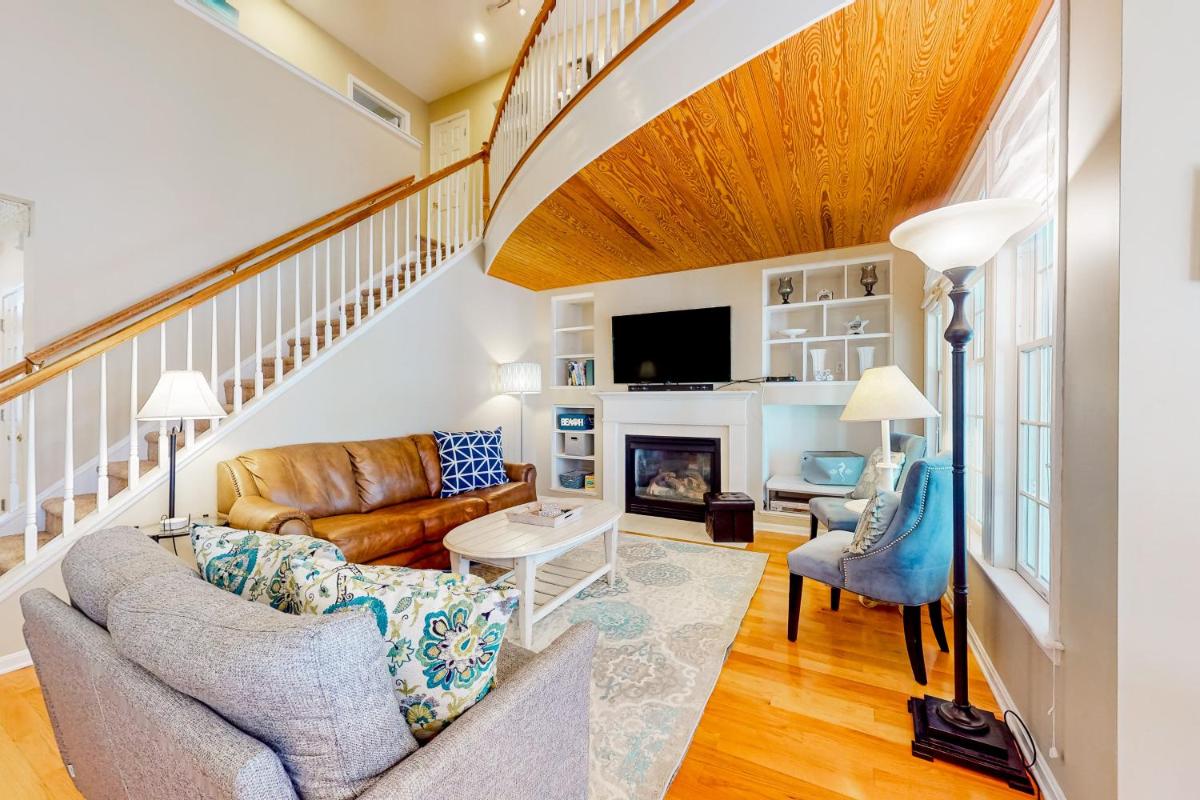 Bear Trap Dunes --- 68 October Glory Ave - Housity