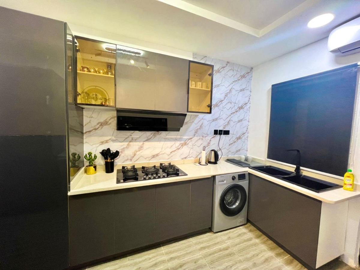 Triple A Apartment - Housity