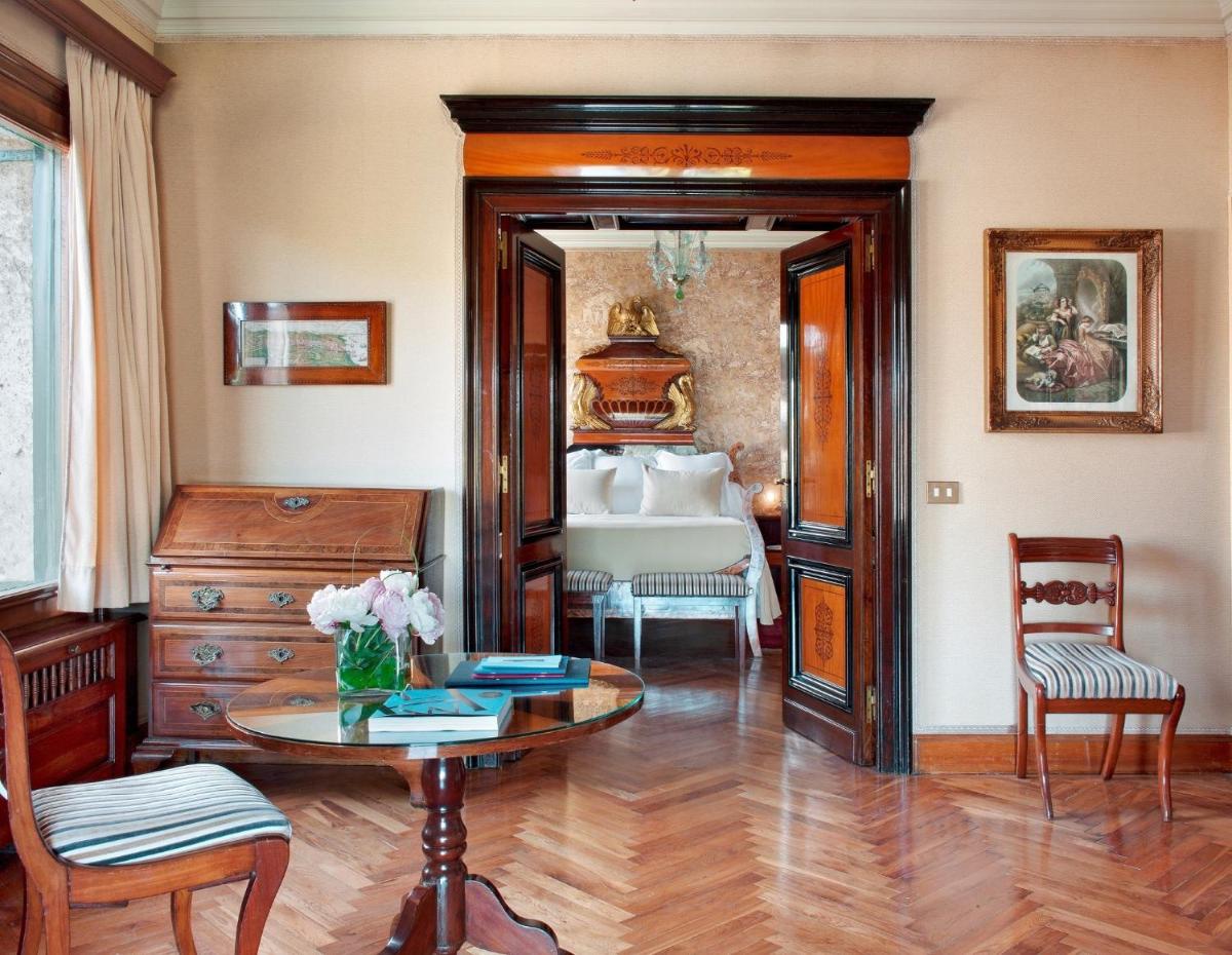 Zona de estar de Hostal de la Gavina GL - The Leading Hotels of the World