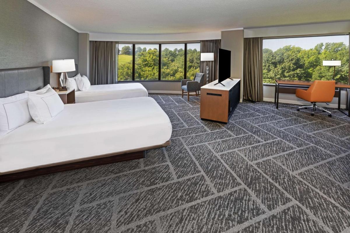 DoubleTree by Hilton Tulsa at Warren Place - Housity