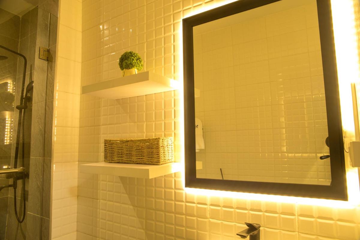Triple A Apartment - Housity