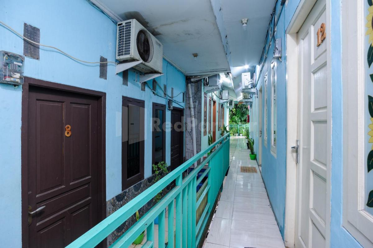Fajar Inn Mitra RedDoorz - Housity