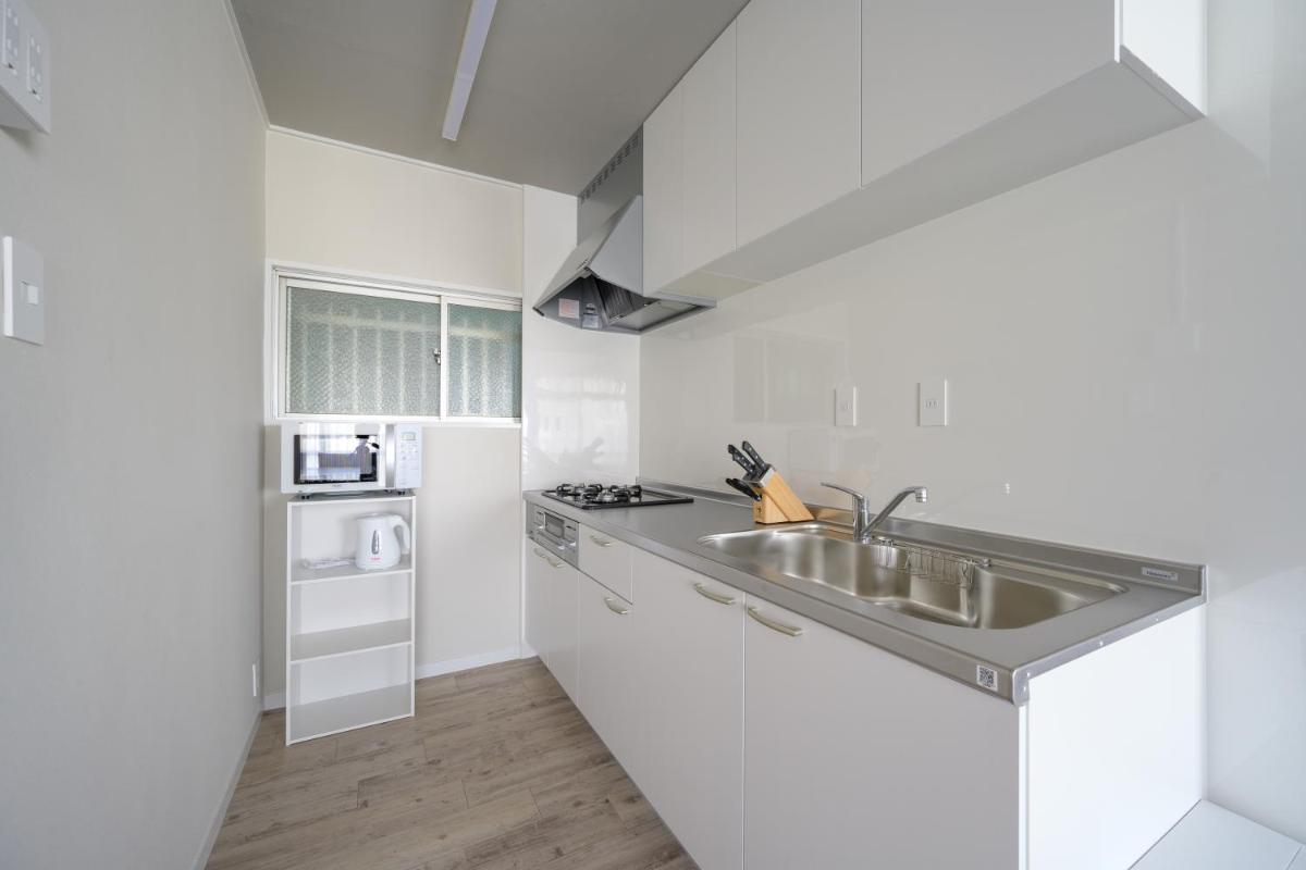 WoodHigh ROOMS - Housity