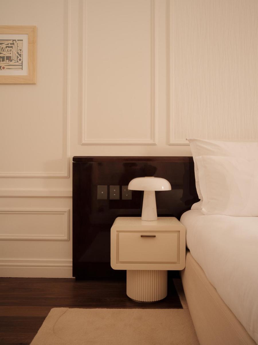 Coin salon dans l'établissement Maison Delano Paris