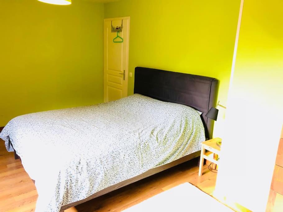Geneva and Collonges sous Saleve - Beautiful 4 bedrooms family house next to Swiss border - Housity