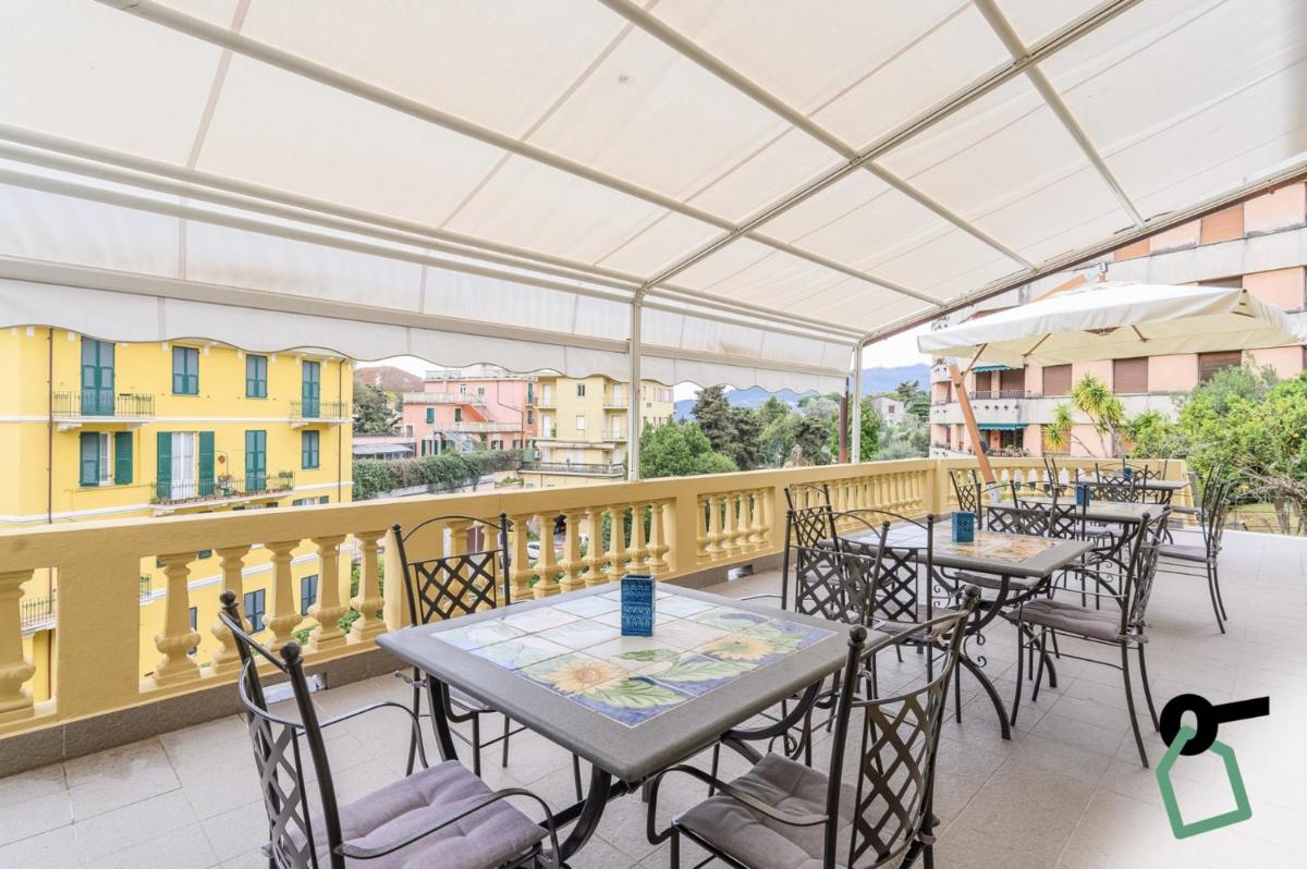 Hotiday Room Collection - Rapallo - Housity