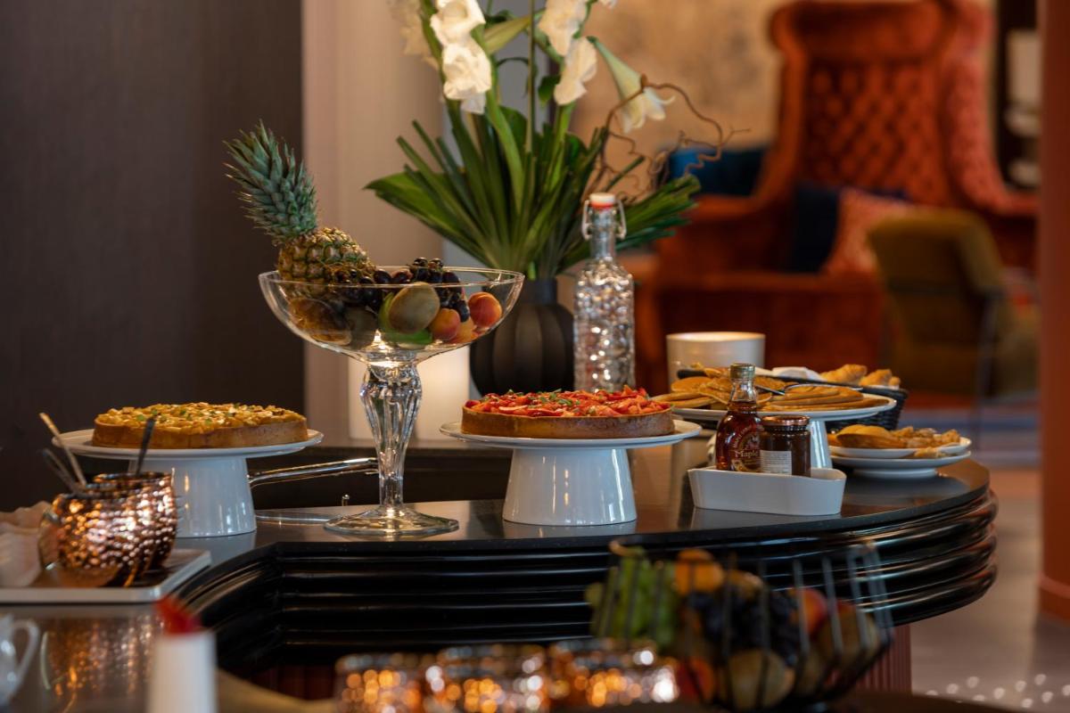 Nourriture dans l'hôtel ou à proximité