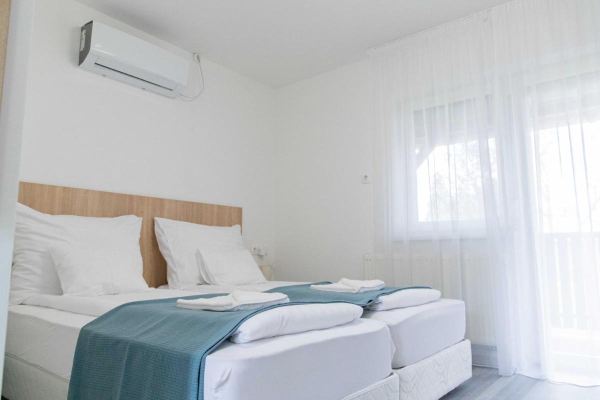 Farkas Villa Apartmanok - Housity