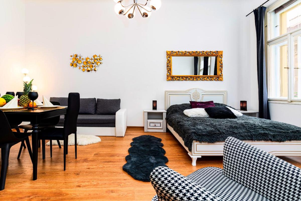 Suitetrails - Red Diamond Deluxe Suite