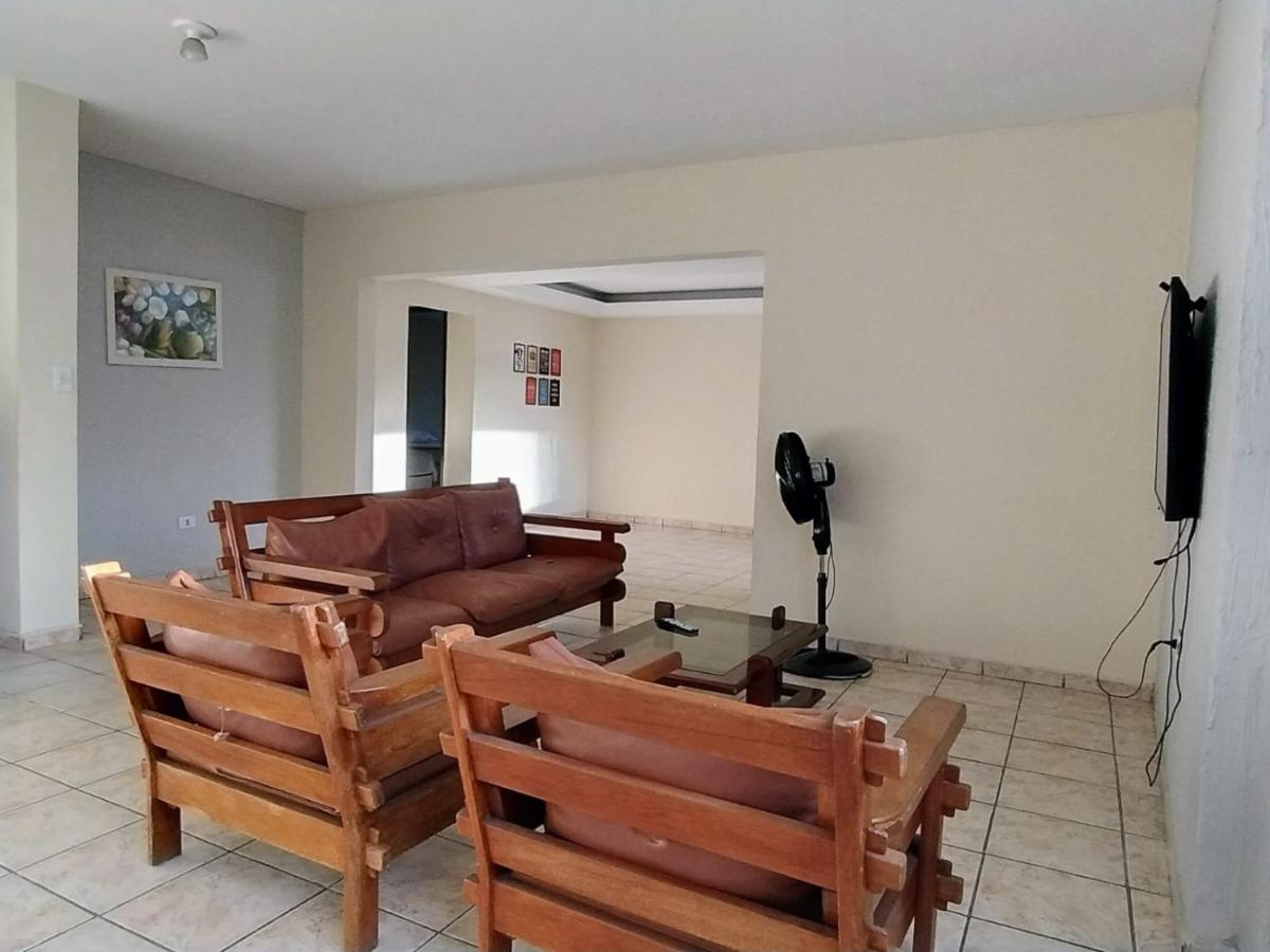 APtº 1º andar em Olinda Casa Caiada a 100 mts da praia - Housity