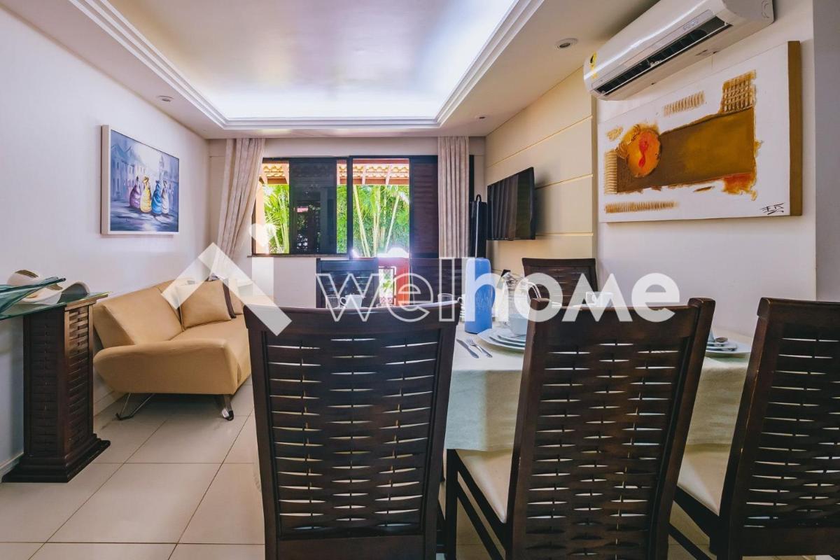 Flat com sacada à beira-mar em Guarajuba, na Bahia - Housity