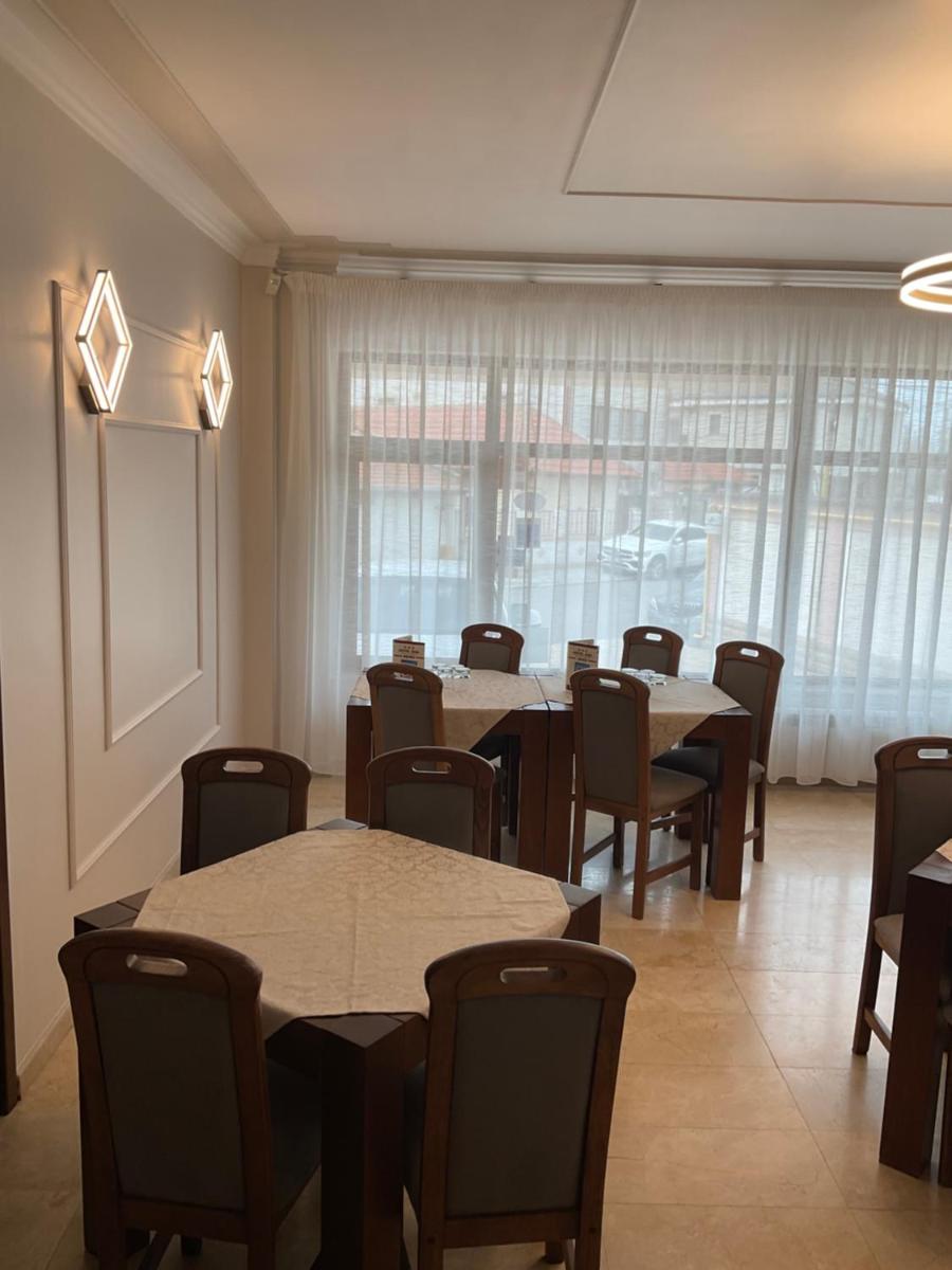 Hotel Ana - Housity