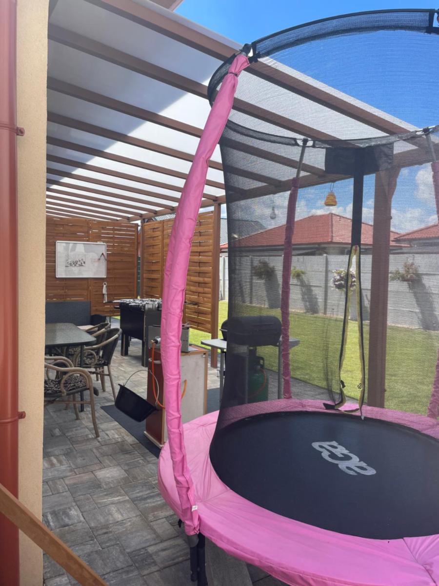 Apartmán Losonci Nesvady - Housity