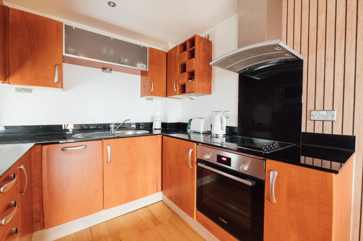 Charming 2-Bedroom Apartment in Leeds City Centre - Housity