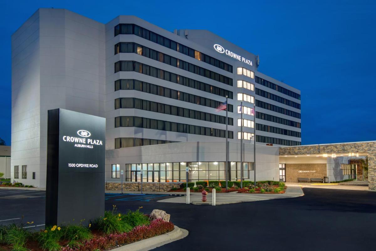 Crowne Plaza Auburn Hills, an IHG Hotel - Housity