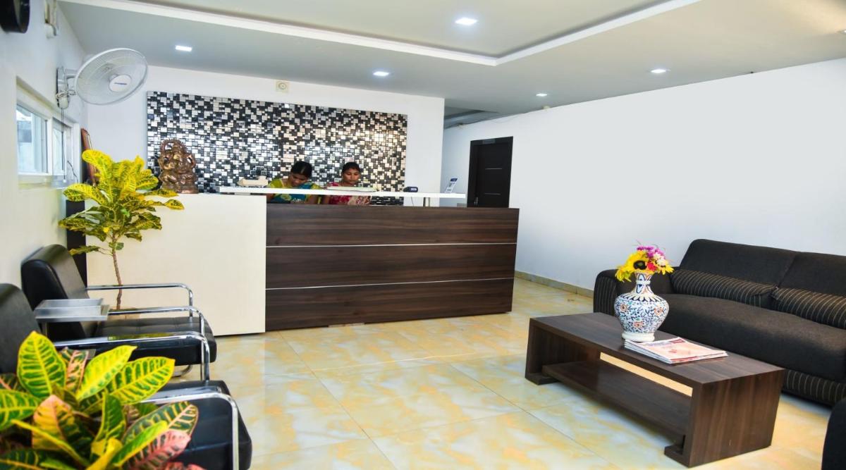 BHIMAS RESIDENCY & RESTARUNT - Housity