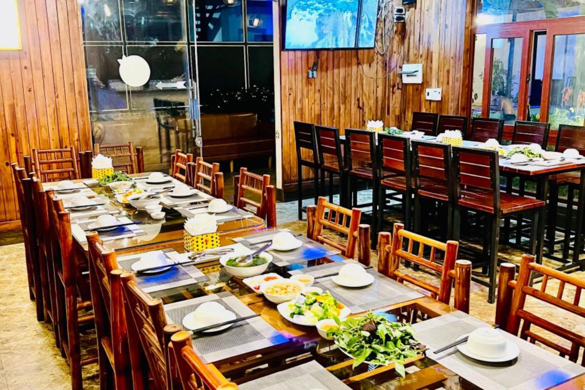 The Pineapple House - Housity