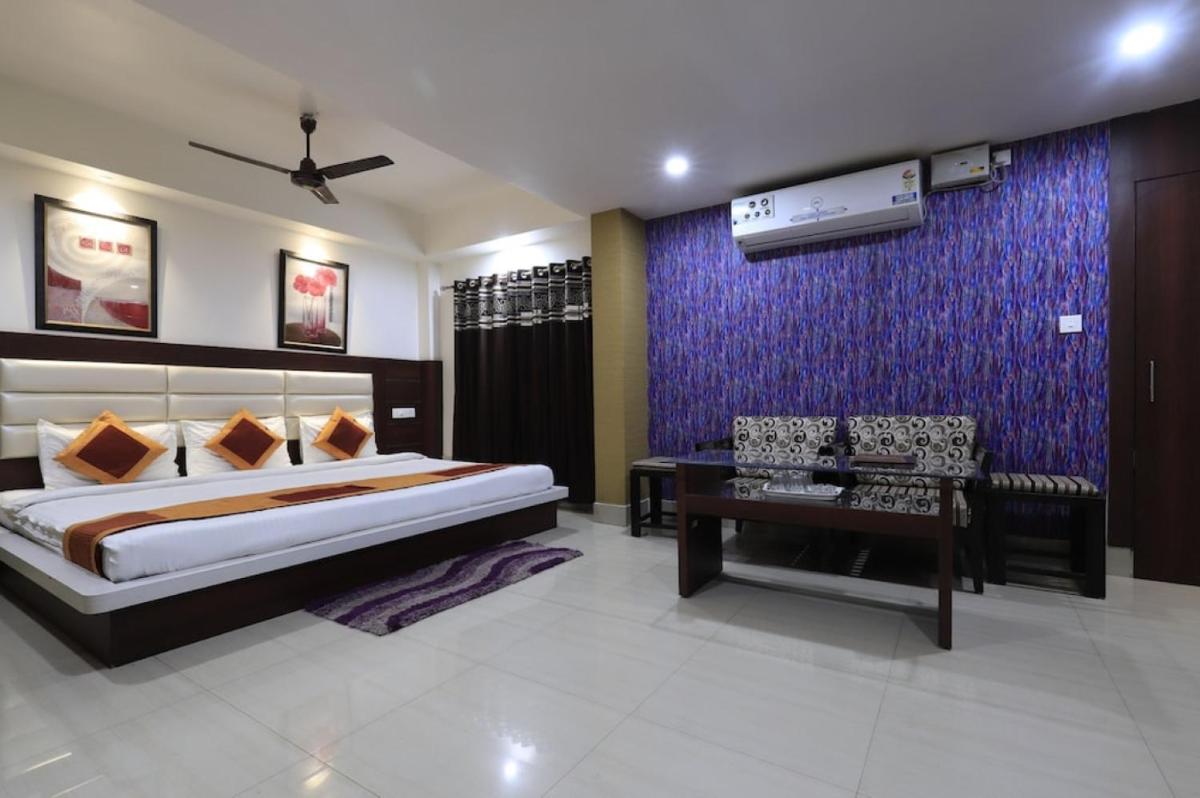 Hotel Rashmi Guwahati - Housity