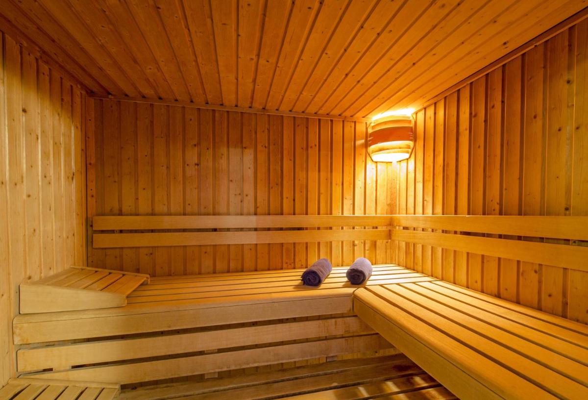 Photo de la galerie de l'établissement SOWELL HOTELS Le Parc & Spa, à Briançon