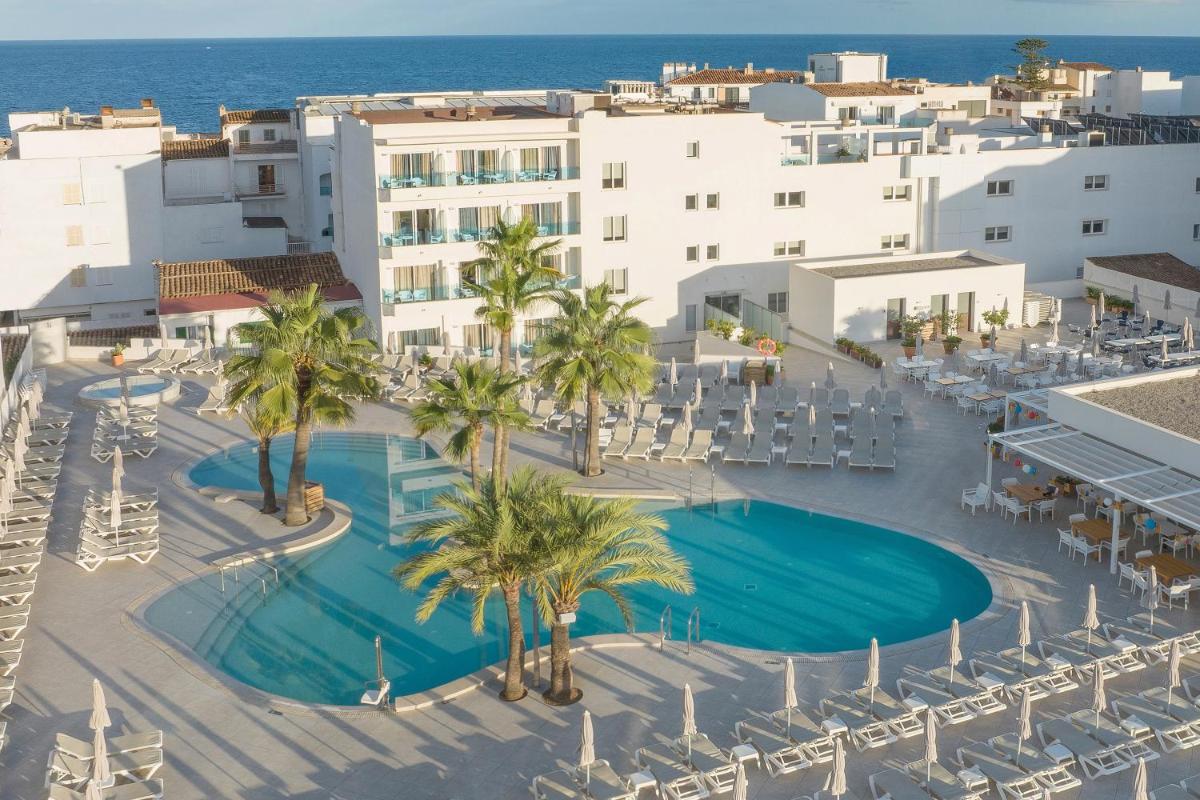 Hotel Cala Bona - Housity