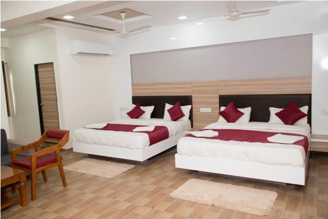 TGR ( The Grand Rediance ) - Housity