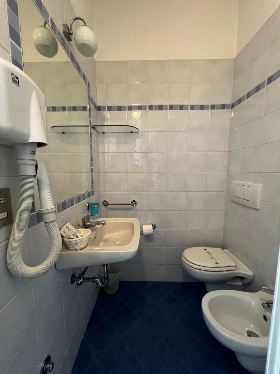 Hotel Till - Housity