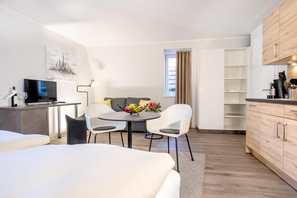 Hotel Busch - Housity