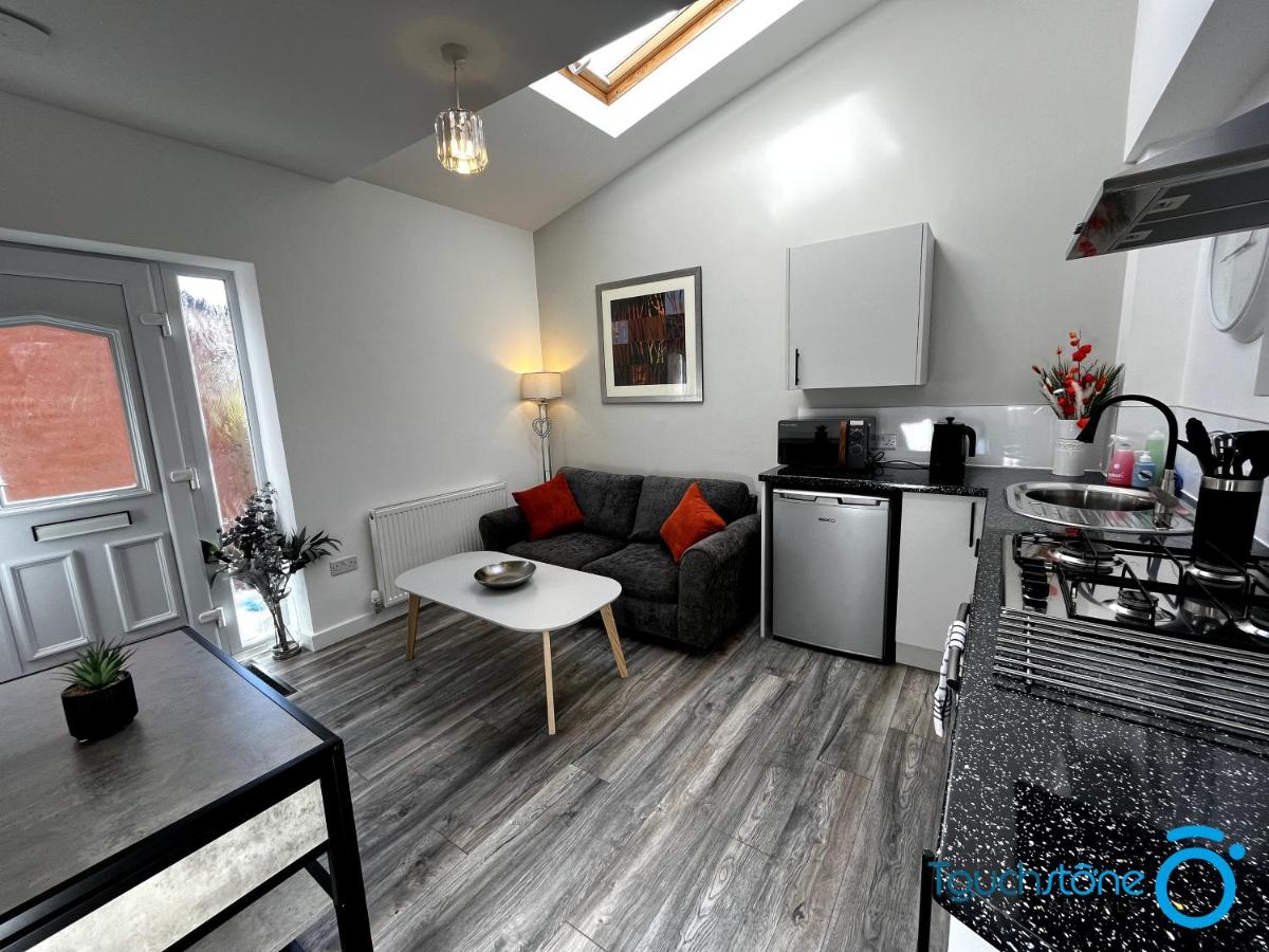 Beautiful Apartment for solo and couple travellers - Housity