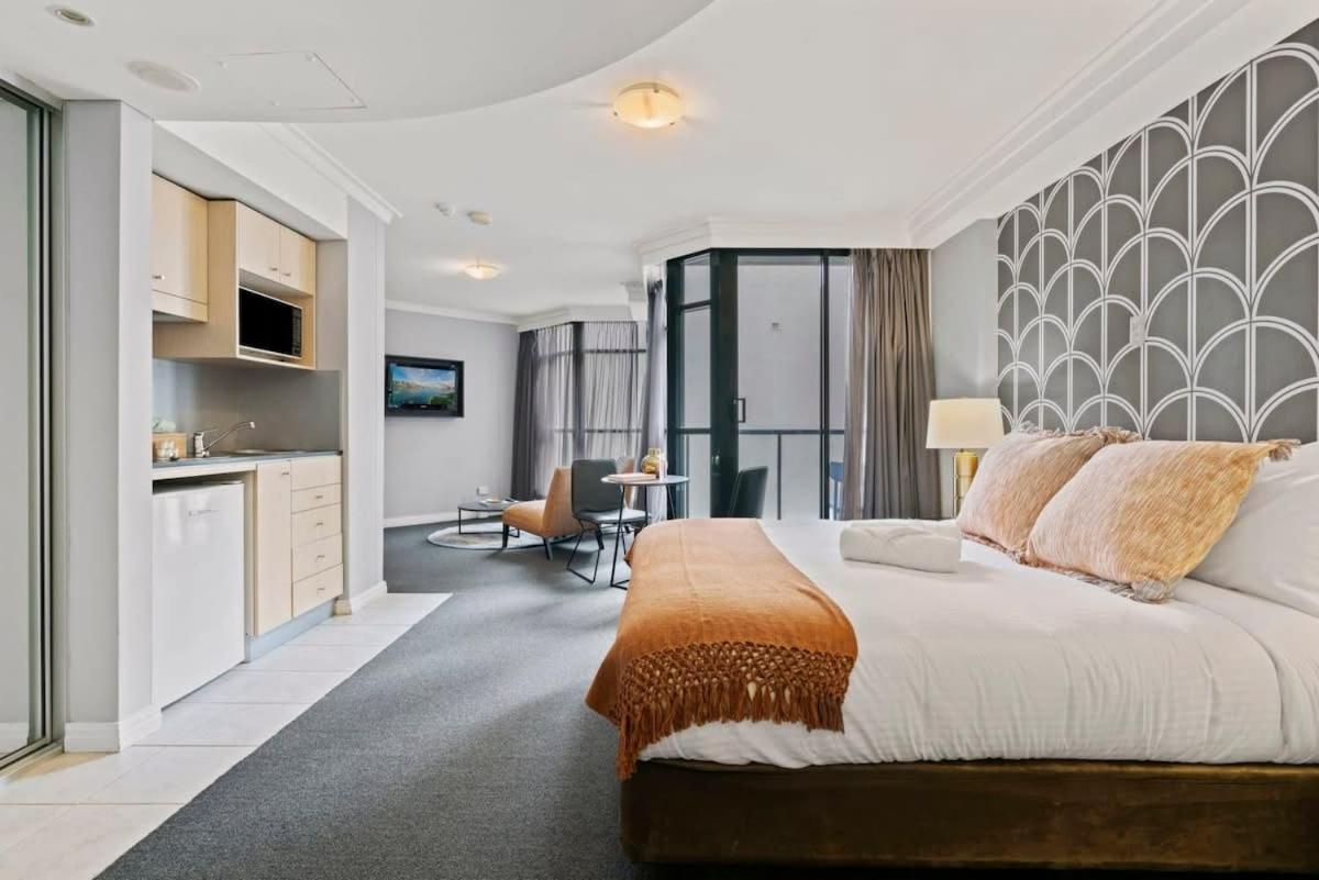 Quiet City Abode - Housity