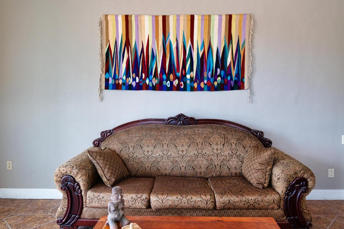 Sojourner’s Vista del Lago - Housity