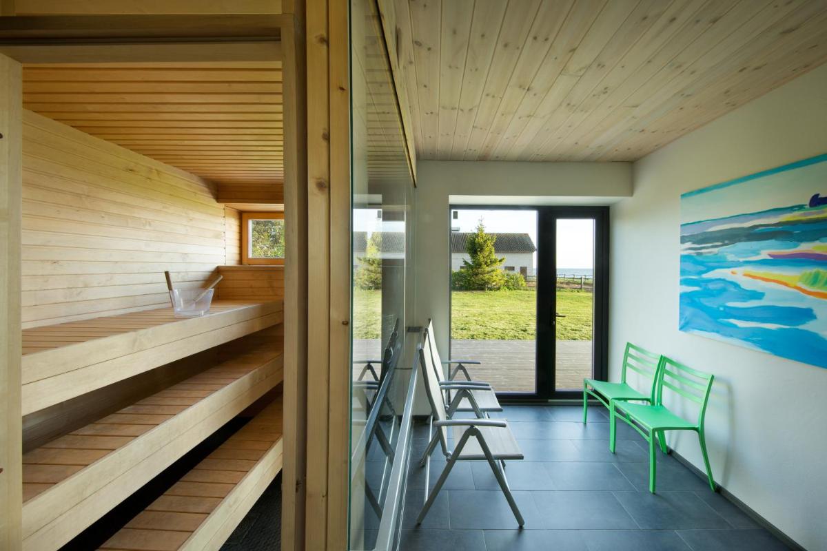 Pikla Linnumaja - Housity