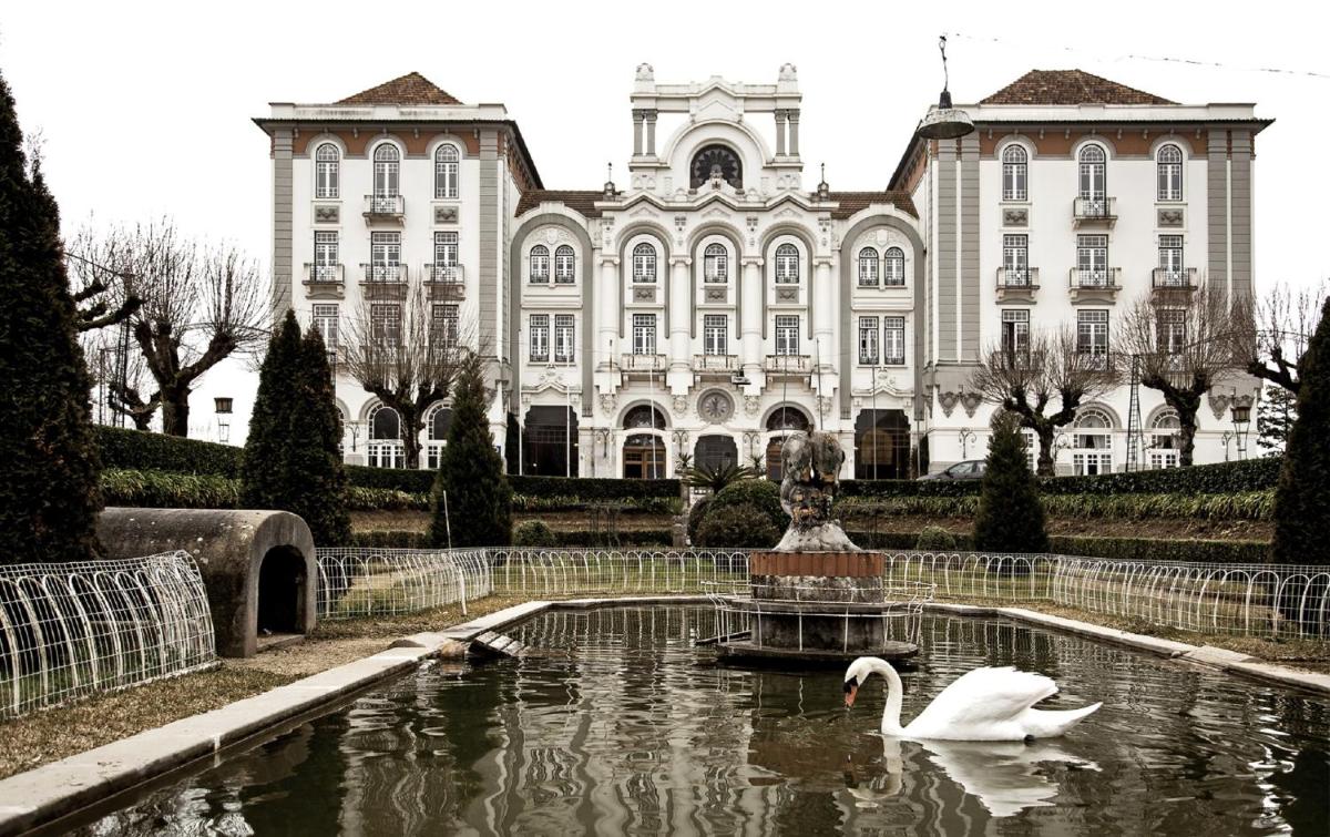 A piscina em ou perto de Curia Palace Hotel & Spa