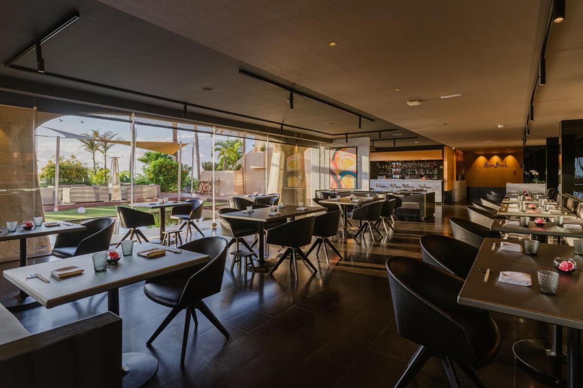 Un restaurante o sitio para comer en The Ritz-Carlton Tenerife, Abama