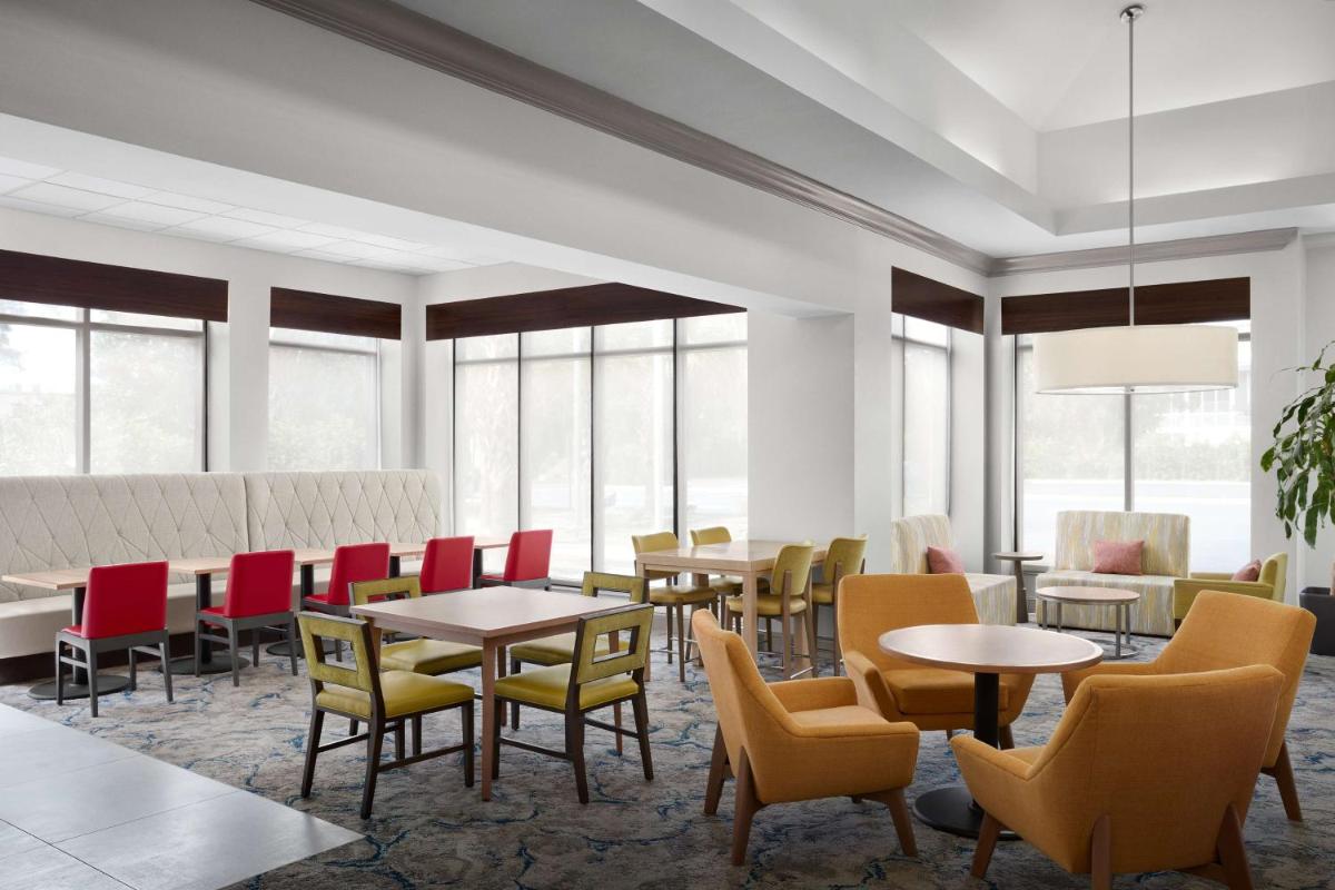 Hilton Garden Inn Beaufort - Housity