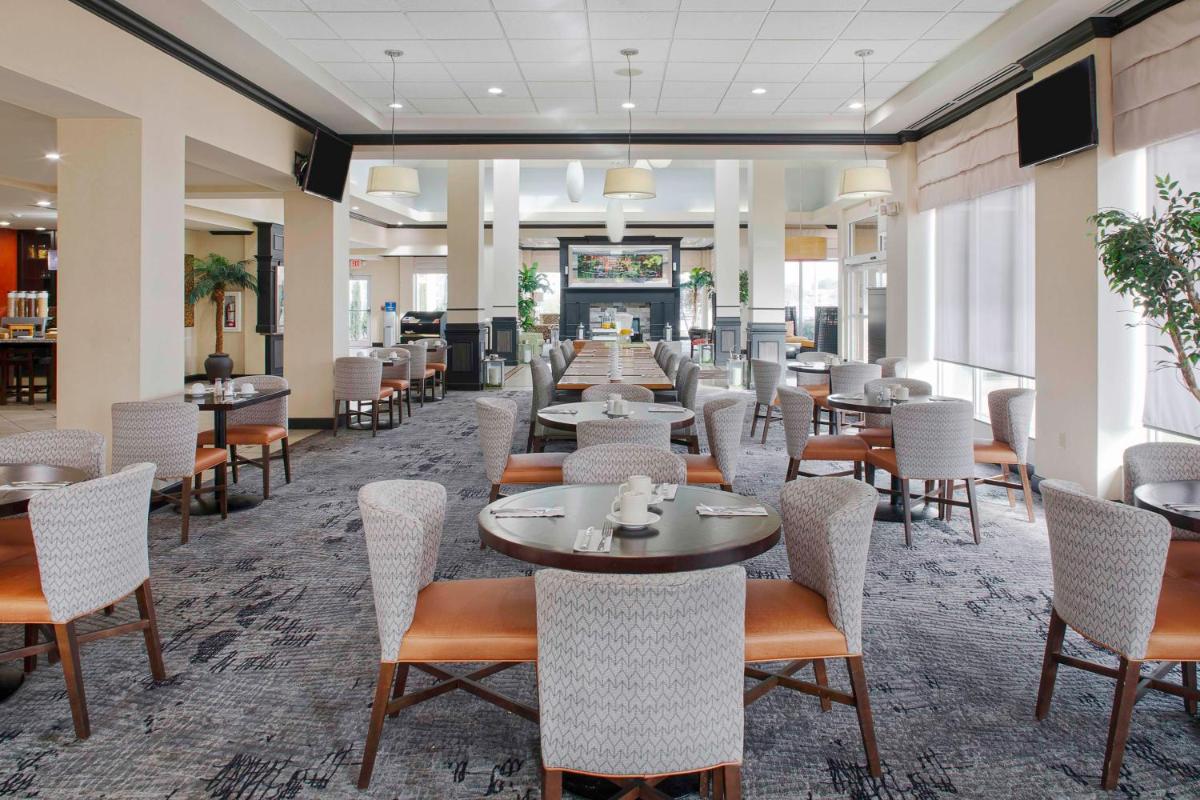 Hilton Garden Inn Jonesboro - Housity